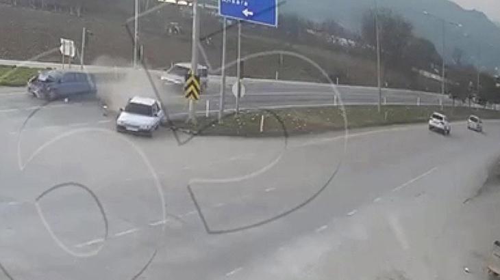 Mecitözü Kavşağında Feci Çarpışma: Kalp Krizi Detayı Dikkat Çekti