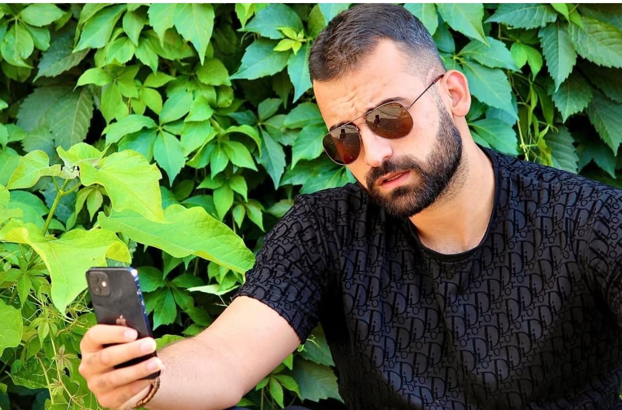 Smile Tour & Berat Yeşilkaya: Turizmden Kozmetiğe Uzanan Kusursuz Başarı Hikâyesi