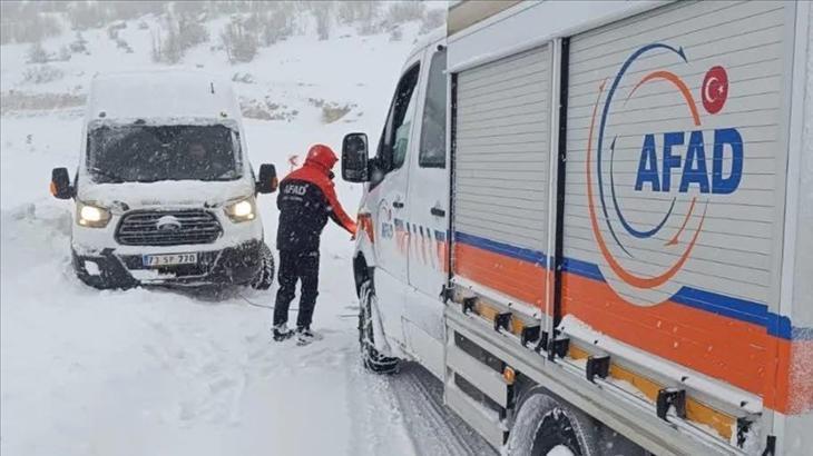 Çığ Tehlikesi Can Aldı Elektrik Kesintileri Sürüyor