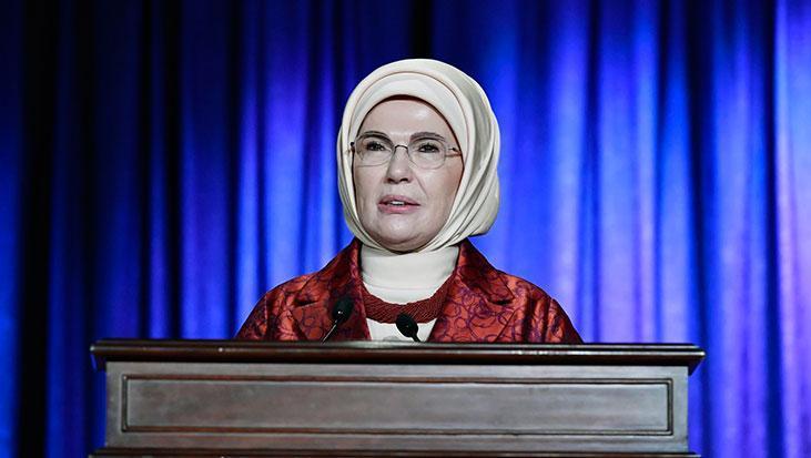 Emine Erdoğan, Alev Alatlı’yı Vefat Yıl Dönümünde Andı