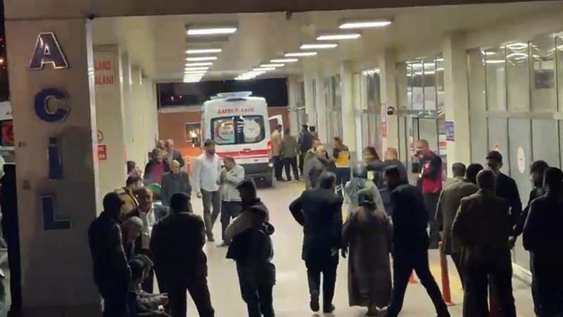 Gece Yarısı Kavga: Uzman Çavuş ve 7 Kişi Yaralandı