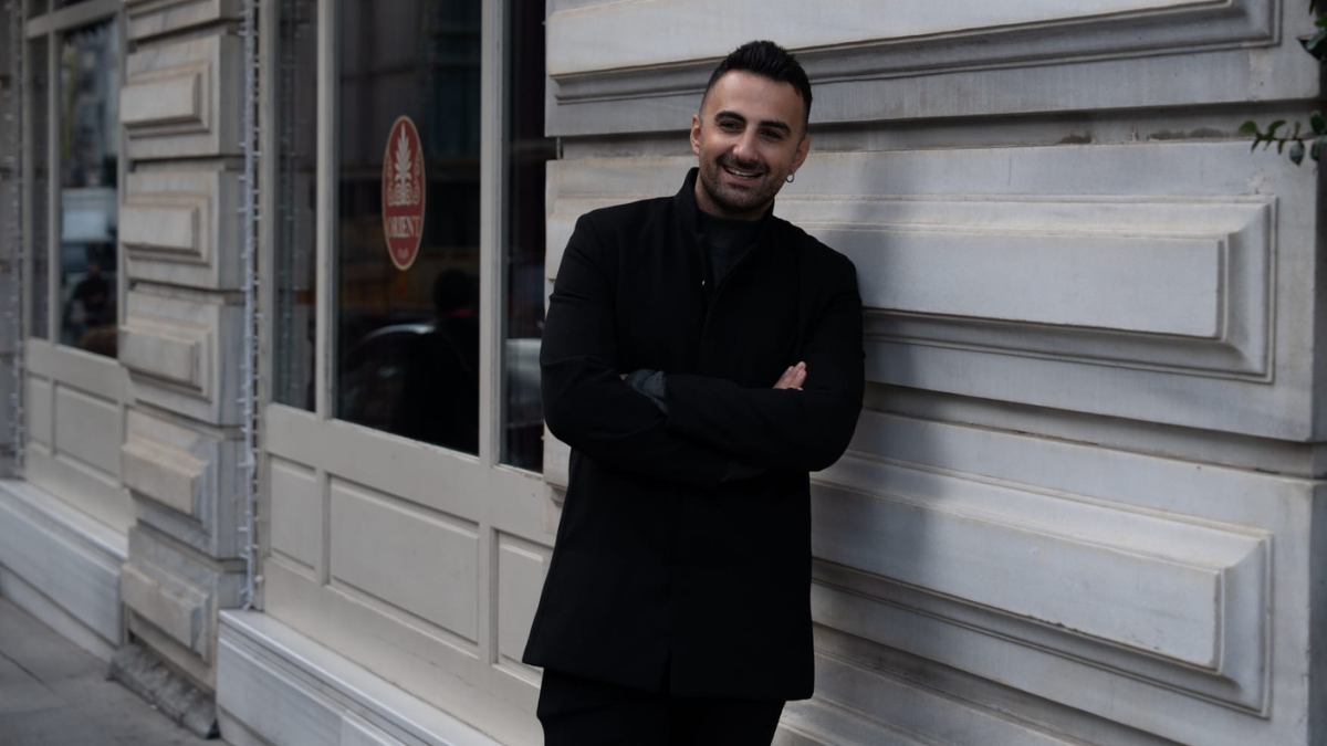 Aytaç Budak, “Benimle Kal” ile Müzik Yolculuğunu Sürdürüyor