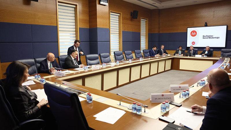 TBMM’DE YURTDIŞI TÜRKLER İÇİN KRİTİK GÜNDEM