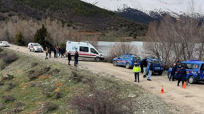 Gölette Bulunan Kadının Kimliği Belirlendi: Bıçaklanarak Öldürülmüş