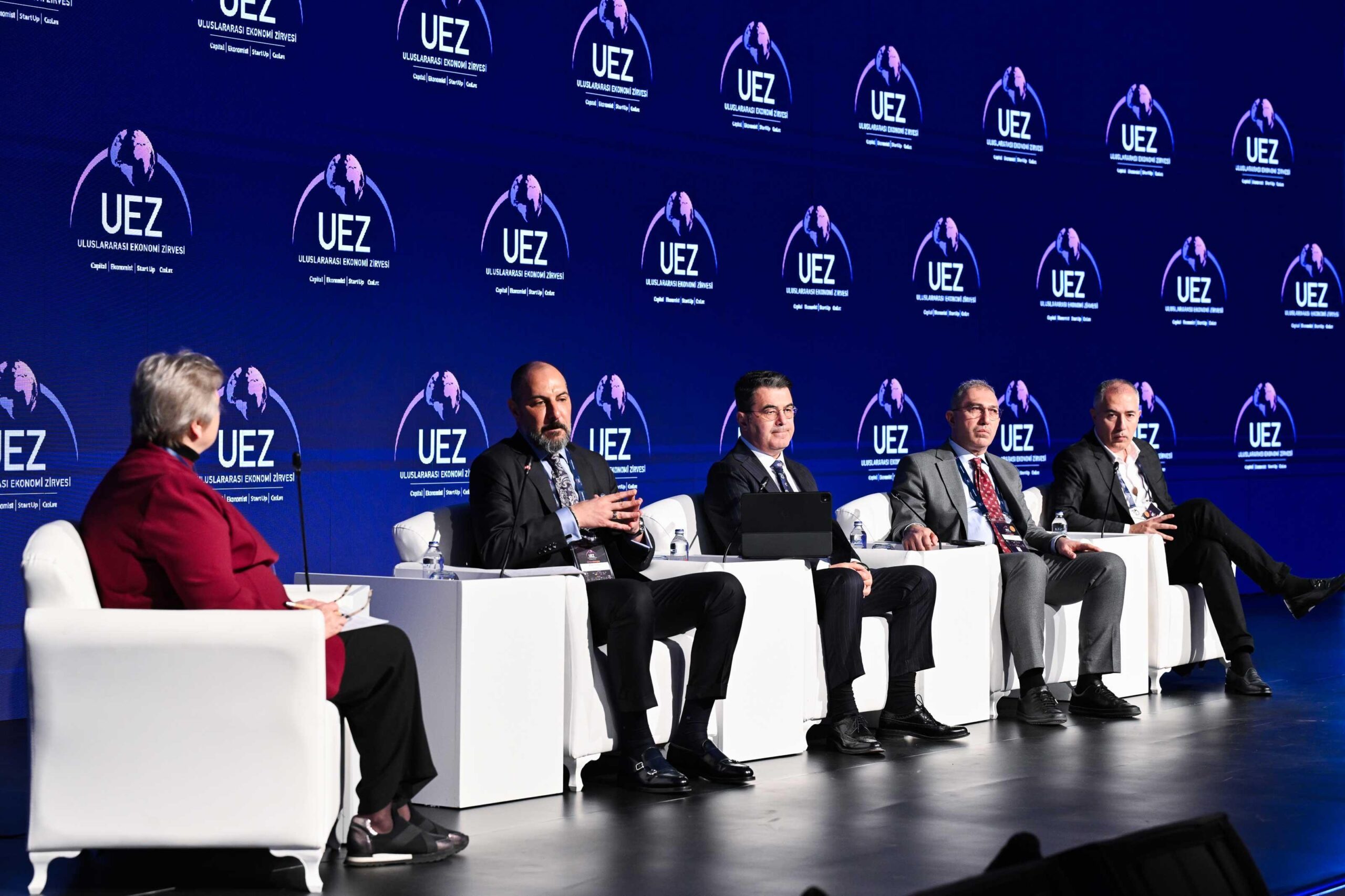 UEZ 2026’da Liderlik Tartışması: Yeni Dönemin Şifreleri Masaya Yatırıldı