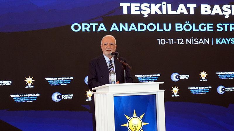Mustafa Elitaş’tan Muhalefete Sert Eleştiri: “Zihni Özgür Değil”