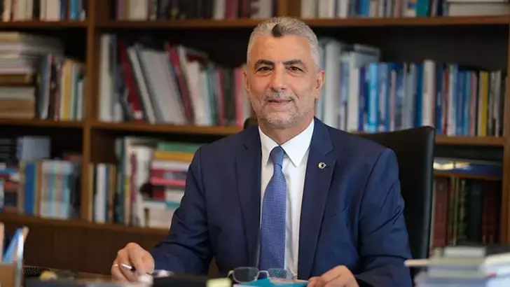 CARİ AÇIK ŞUBATTA 7,5 MİLYAR DOLAR OLDU