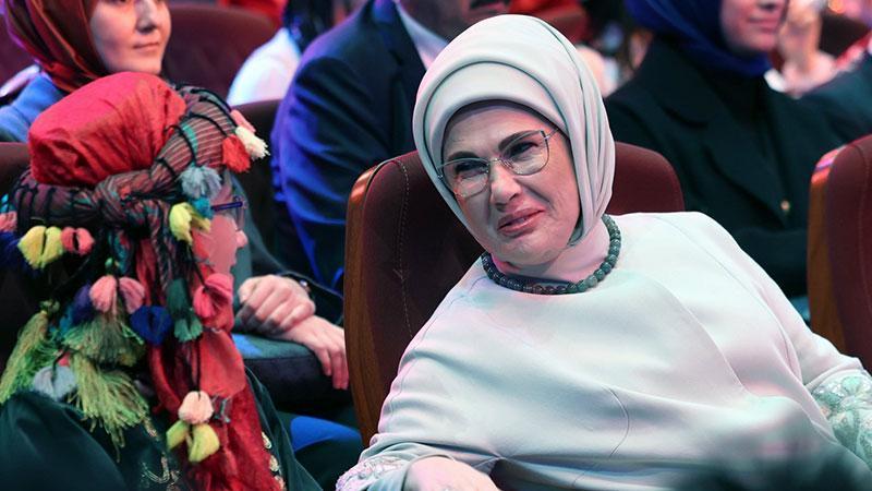 Emine Erdoğan’dan 23 Nisan mesajı: “Çocuklar umutla dünyayı güzelleştiriyor”