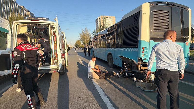Çorlu’da Otobüse Çarpan Motosiklette 2 Yaralı, Biri Ağır