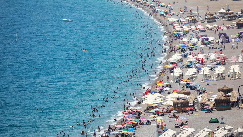 SAVAŞIN GÖLGESİNDE TURİZM: KRİZDEN ÇIKIŞ UMUDU KURBAN BAYRAMI