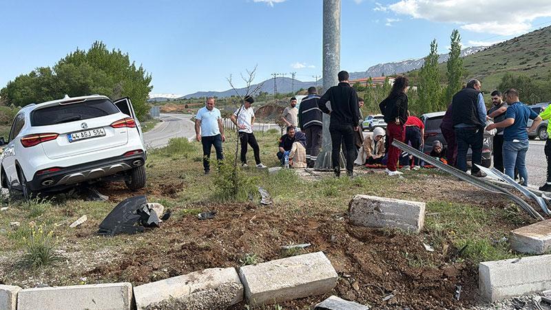 MALATYA’DA KAVŞAKTA CAN PAZARI: 3 YARALI!
