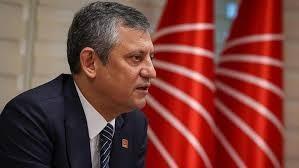 Özgür Özel: “Gençler için yeni sosyal paket hazırlanıyor”