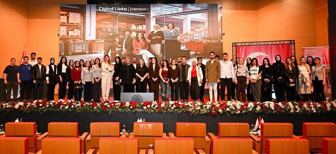 KAYSERİ’DE DİJİTALLEŞME VURGUSU: E-TİCARET VE GENÇLERE YENİ FIRSATLAR