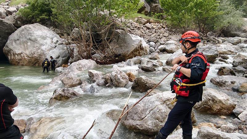Ceyhan Nehri’ne Düşen Kişiyi Arama Çalışmaları 3. Günde de Sonuç Vermedi