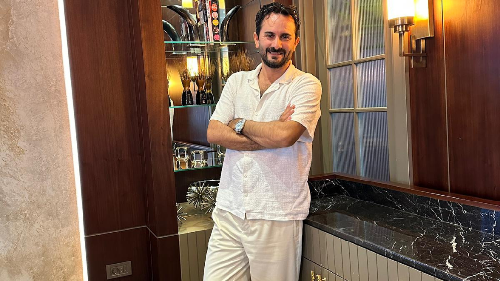 ERHAN İPEK, ULUSLARARASI BAŞARILARIYLA SEKTÖRDE ÖNE ÇIKIYOR