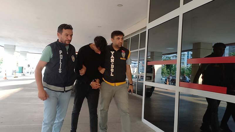 Polis Süsü Veren Dolandırıcı, Manisa’daki ‘Altın Operasyonu’ ile Yakalandı