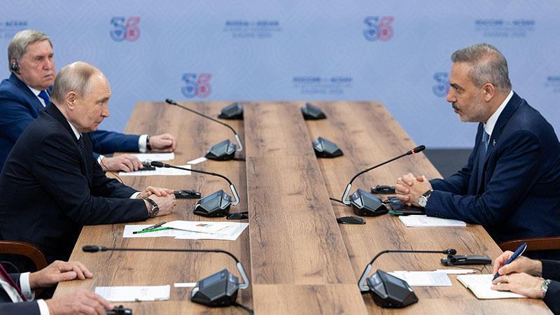 Dışişleri Bakanı Hakan Fidan, Kazan’da Vladimir Putin Tarafından Kabul Edildi