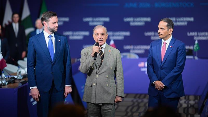 Şahbaz Şerif’ten İsviçre’de Dikkat Çeken Açıklama: “İran ve ABD Barışa Yakın Tutum Sergiliyor”