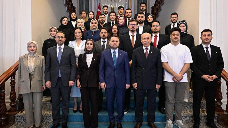 Adalet Bakanlığı’nda Genç Hukukçulara Mesaj! “Mutlaka Bir Alan Seçin, Kendinizi Geliştirin”
