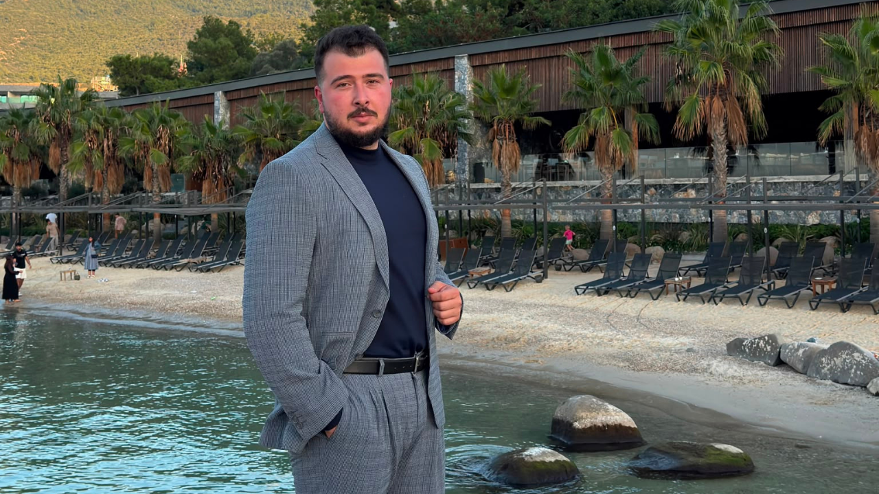 Diş Hekimi Emir Paşaoğulları: “Protetik Tedavilerde En Değerli Yapı, Hastanın Kendi Doğal Dişidir”