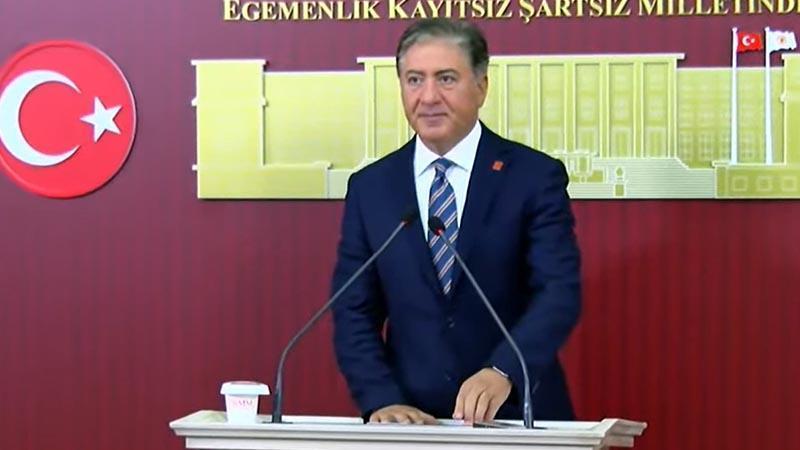 Murat Emir: “CHP’li belediyelere yönelik operasyonlar ikili hukuk görüntüsü oluşturuyor”