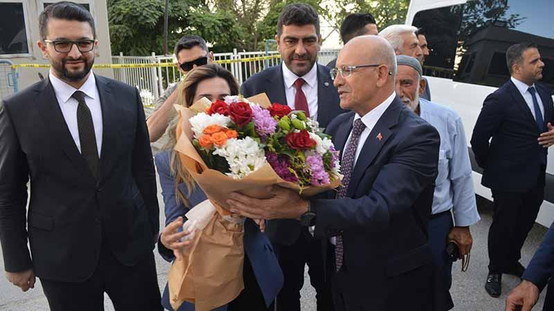 Bakan Şimşek Mardin’de iş dünyasıyla bir araya geldi