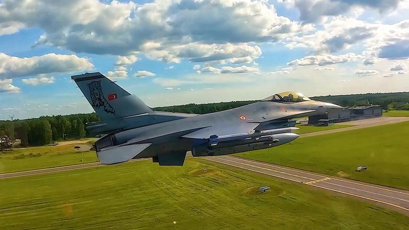 Estonya Semalarında Türk F-16’ları: 76 Personelle NATO Görevi