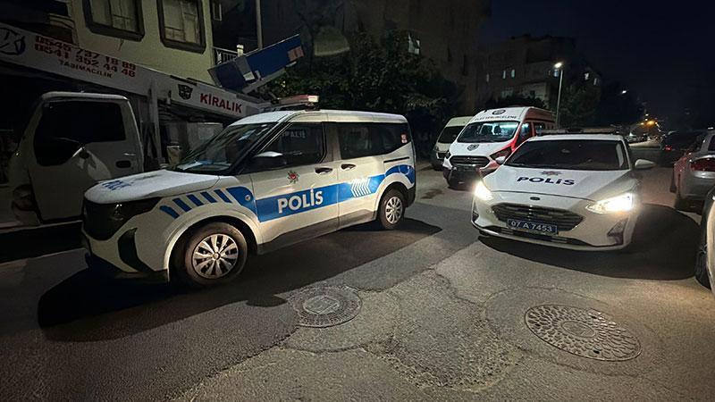 epez’de cadde üzerinde tabancayla rastgele ateş açtı