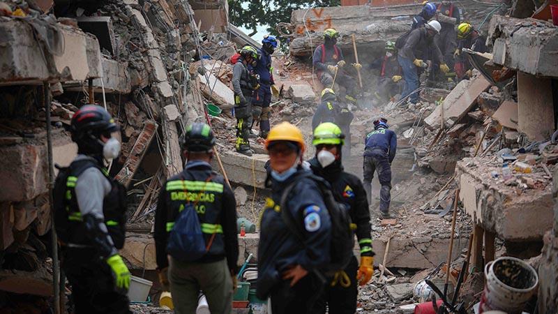 Kolombiya’daki 7,4 büyüklüğündeki depremde can kaybı 321’e yükseldi