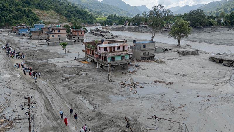 Nepal’de sel felaketi büyüyor! 538 kişi öldü, yüzlerce kişi aranıyor