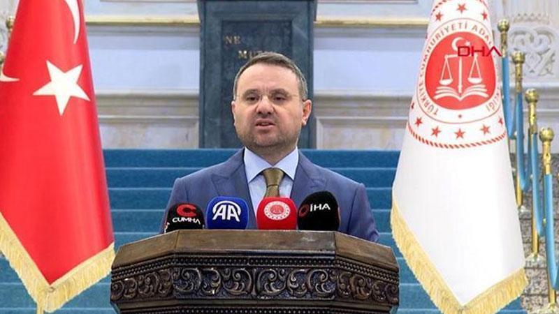 Bakan Gürlek: Firari şüpheli suç örgütünü kriptolu haberleşme sistemleriyle yönetti