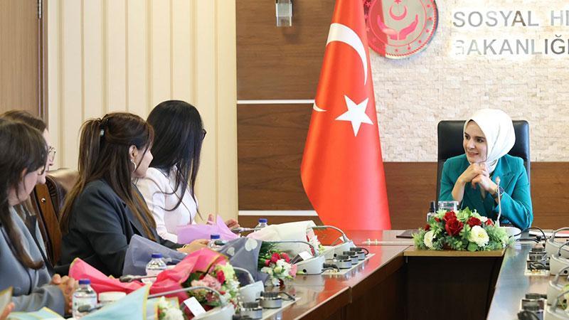 Bakan Göktaş, Azerbaycanlı şehit aileleriyle buluştu