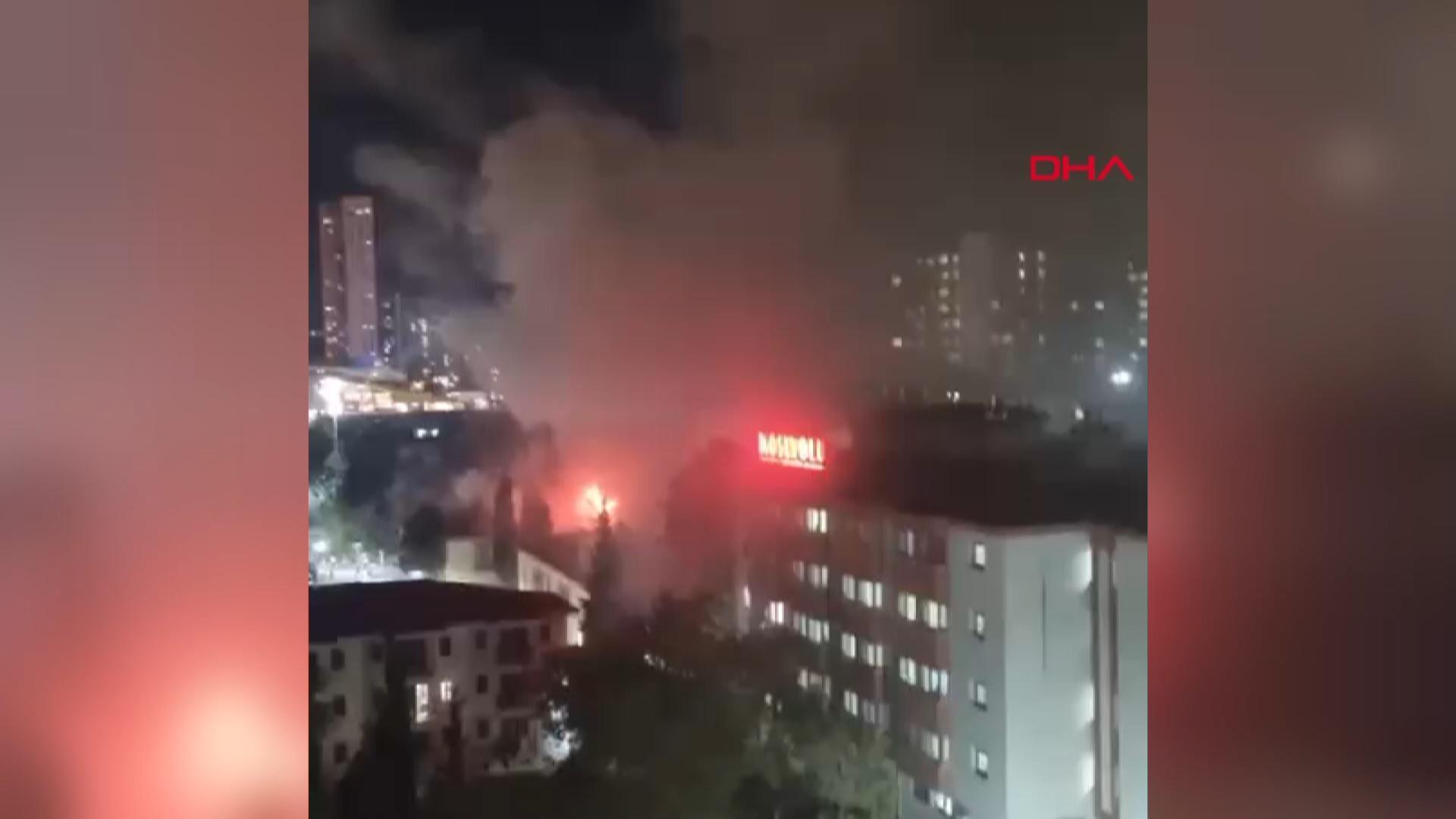 Kartal Koşuyolu Hastanesi’nin çatısında yangın çıktı